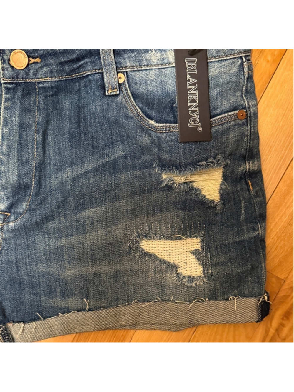 NWT Blank NYC Indigo Distressed Jean Shorts - Picture 4 of 10